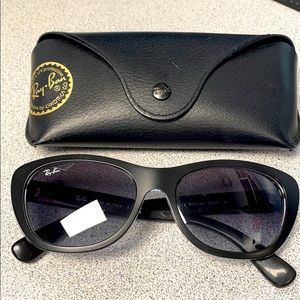 RayBan RB4227 sunglasses 🕶